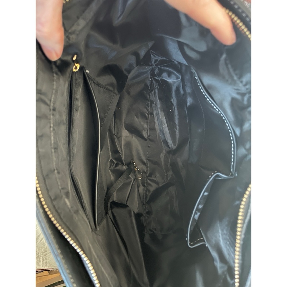 MK-Inspired Unbranded Black Leather Tote Bag with contrast stitching 13x11x5 EUC - Picture 7 of 8